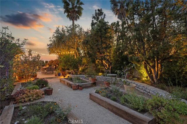 2556 N Ridgecrest, Orange, CA 92867