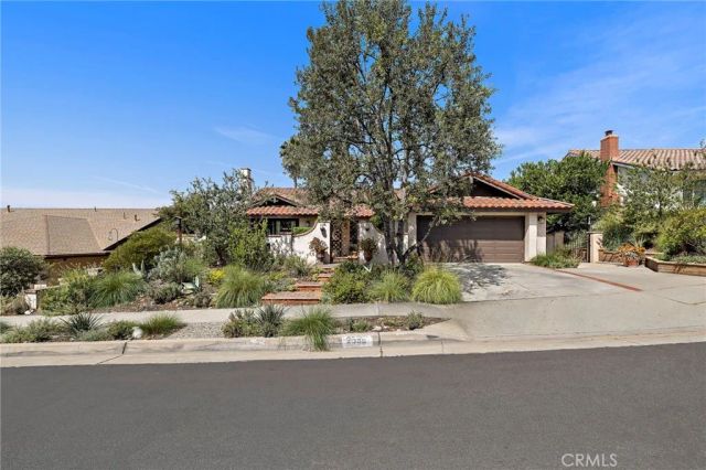 2556 N Ridgecrest, Orange, CA 92867