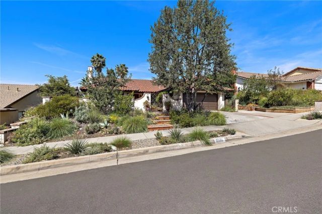 2556 N Ridgecrest, Orange, CA 92867