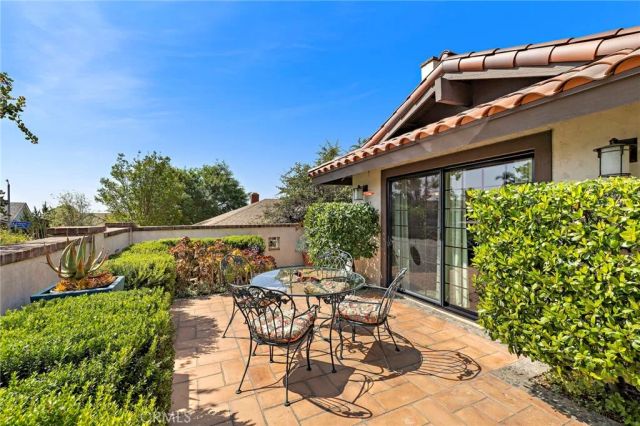 2556 N Ridgecrest, Orange, CA 92867