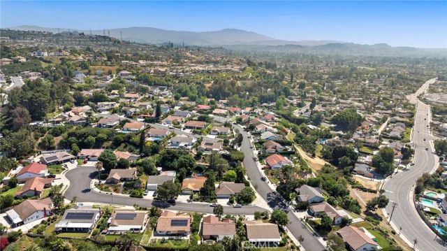 2556 N Ridgecrest, Orange, CA 92867