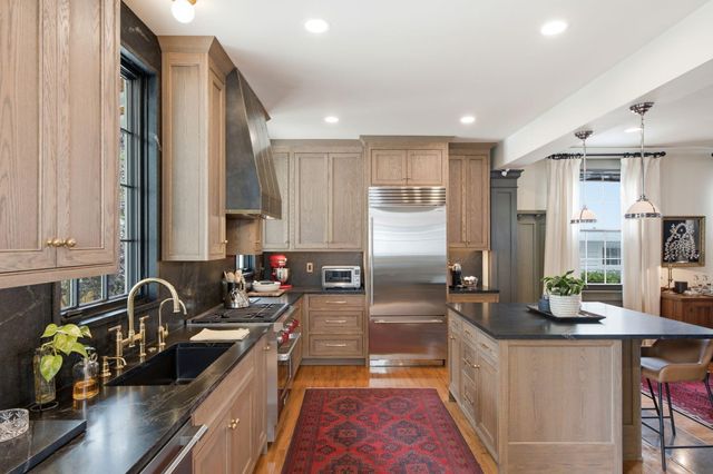 551 Huger Street, Charleston, SC 29403