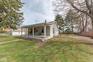 1529 Ravenswood Drive, Columbus, IN 47201