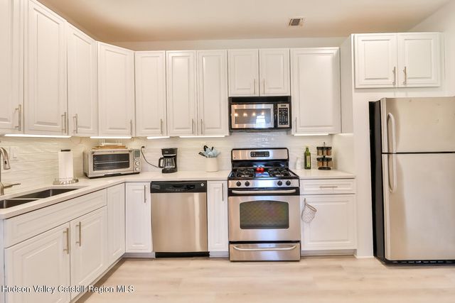 8 Trailside Drive Bb1, Hunter, NY 12442