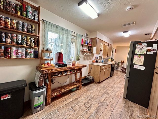 204 W Sugarmaple Lane, Beverly Hills, FL 34465