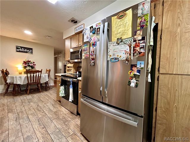 204 W Sugarmaple Lane, Beverly Hills, FL 34465