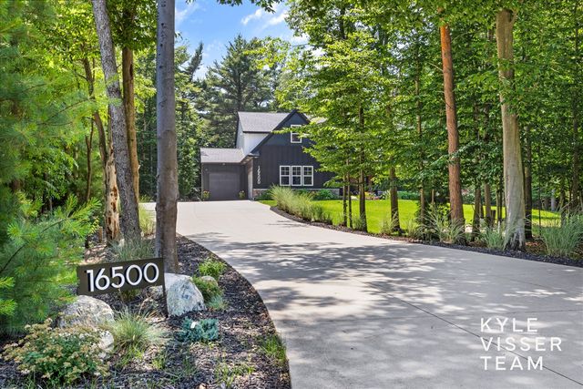 16500 Haven Woods Court, West Olive, MI 49460