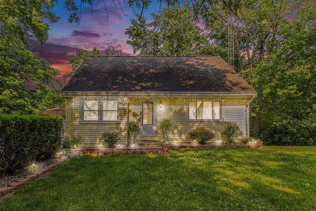 3104 Courtlandt Avenue, Kalamazoo, MI 49004