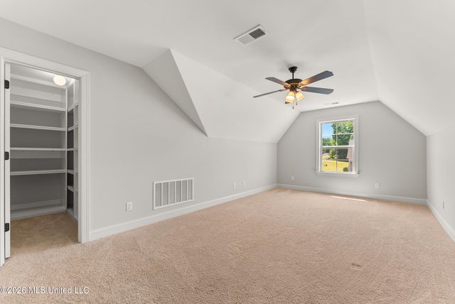 726 Benton Drive, Nesbit, MS 38651