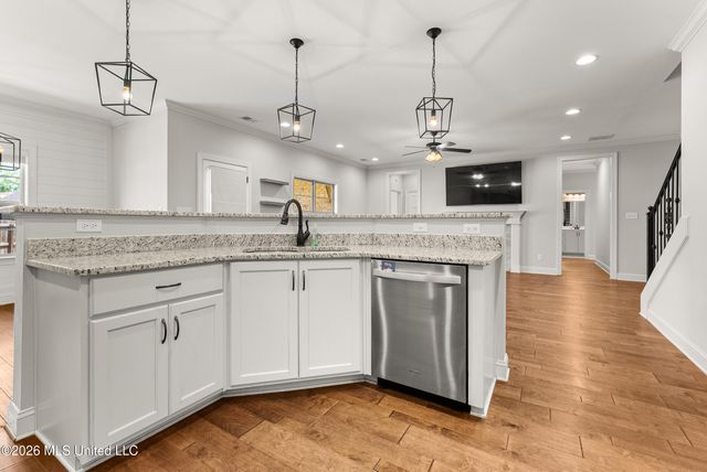 726 Benton Drive, Nesbit, MS 38651