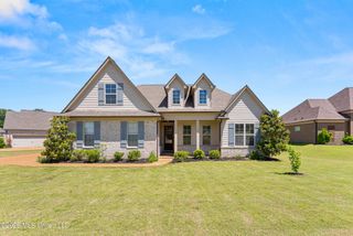 726 Benton Drive, Nesbit, MS 38651