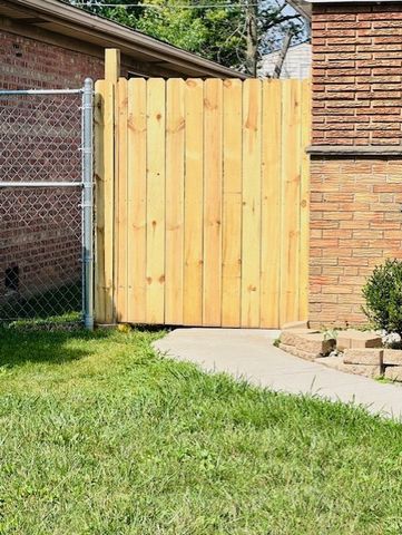 9508 S Green Street, Chicago, IL 60643