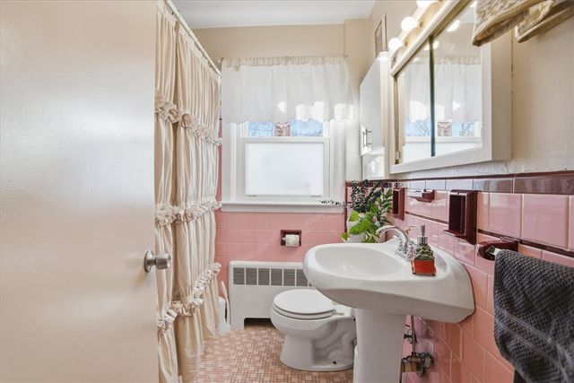 20 Woodland Avenue, Cranston, RI 02920