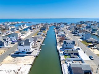 213 Fernwood Drive, Bayville, NJ 08721