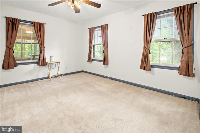 3013 S HILL ST, Arlington, VA 22202