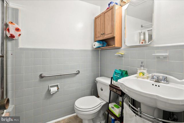 3013 S HILL ST, Arlington, VA 22202