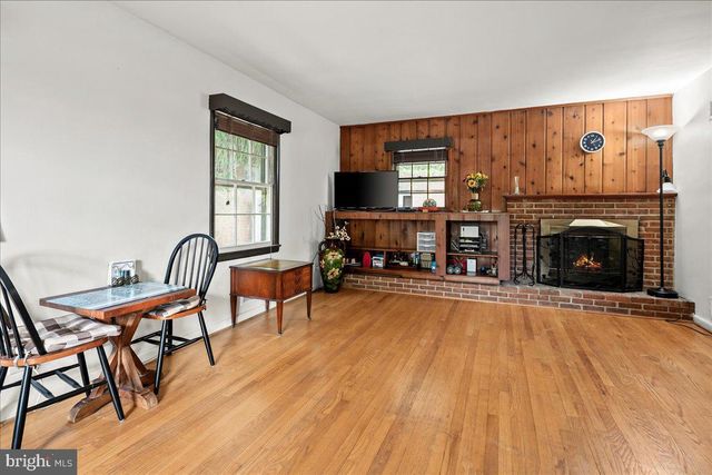 3013 S HILL ST, Arlington, VA 22202