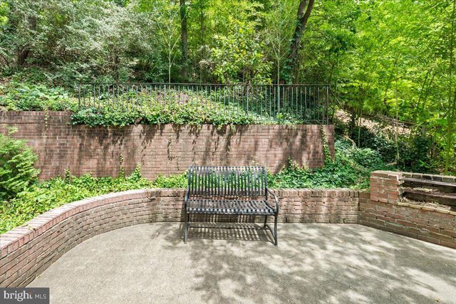 3013 S HILL ST, Arlington, VA 22202