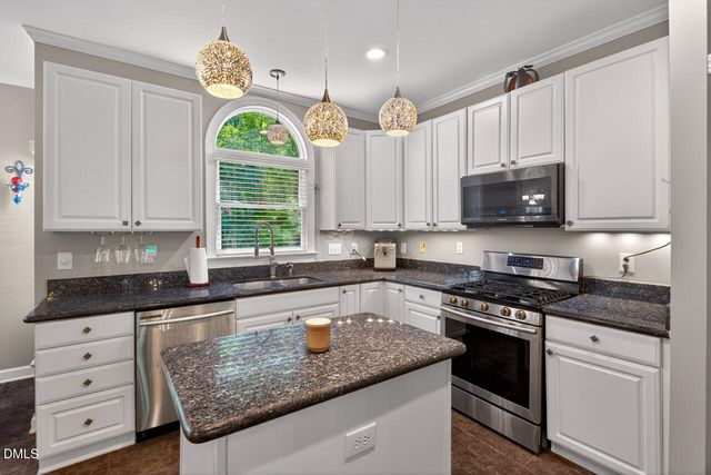 105 Highstream Place, Chapel Hill, NC 27516