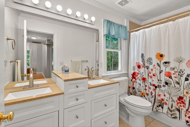 105 Highstream Place, Chapel Hill, NC 27516