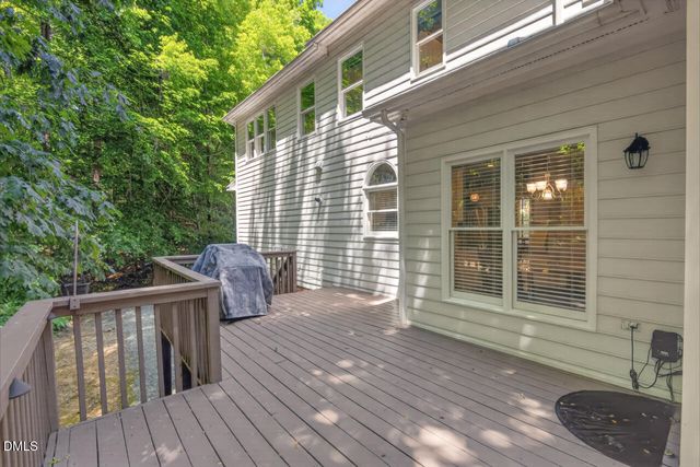 105 Highstream Place, Chapel Hill, NC 27516