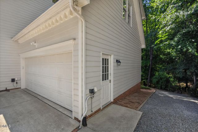 105 Highstream Place, Chapel Hill, NC 27516