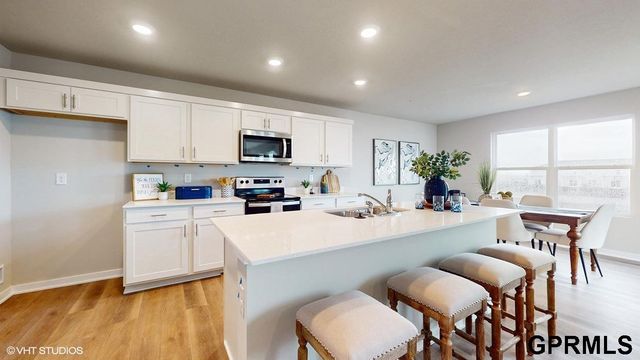 13713 Vane Street, Omaha, NE 68142