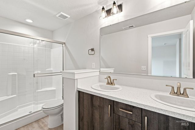 296 N Tideberry Ave, Kuna, ID 83634