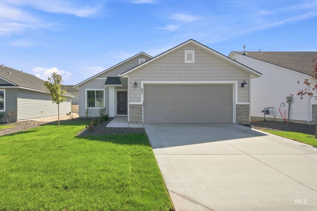 296 N Tideberry Ave, Kuna, ID 83634