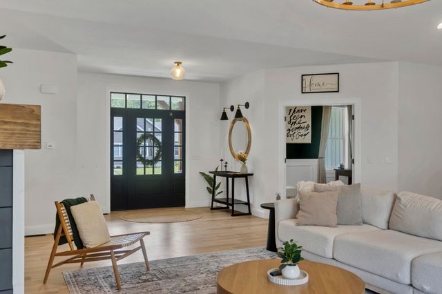 1 Honeybird Run, Southwick, MA 01077