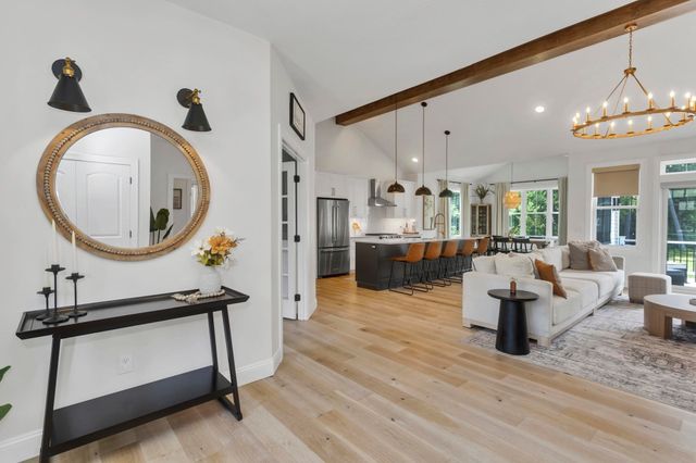 1 Honeybird Run, Southwick, MA 01077