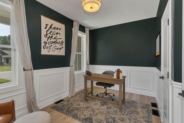 1 Honeybird Run, Southwick, MA 01077