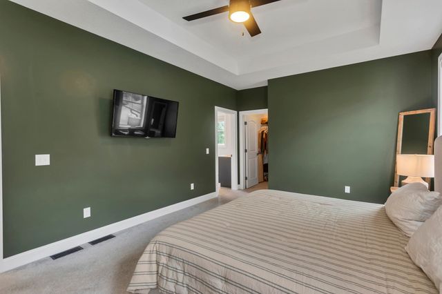 1 Honeybird Run, Southwick, MA 01077