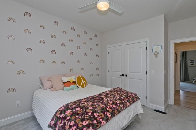 1 Honeybird Run, Southwick, MA 01077