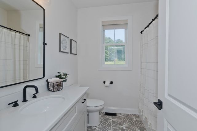 1 Honeybird Run, Southwick, MA 01077
