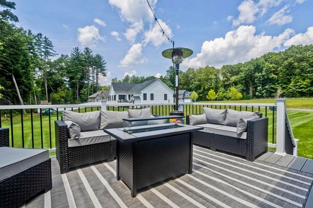 1 Honeybird Run, Southwick, MA 01077