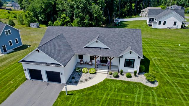 1 Honeybird Run, Southwick, MA 01077