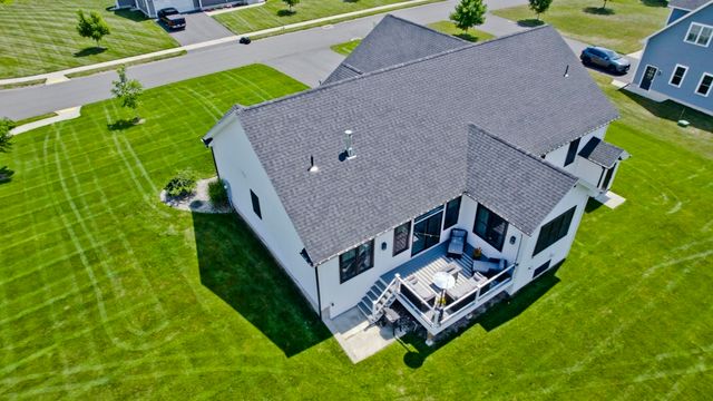 1 Honeybird Run, Southwick, MA 01077