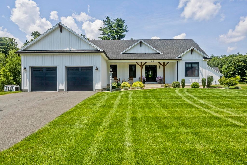 1 Honeybird Run, Southwick, MA 01077