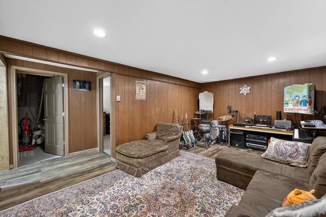 4002-4004 Bruns Avenue, Madison, WI 53714