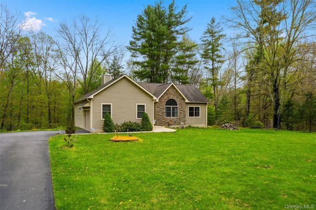 576 Burlingham Road, Bloomingburg, NY 12721
