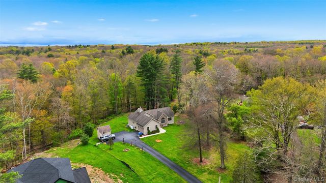 576 Burlingham Road, Bloomingburg, NY 12721