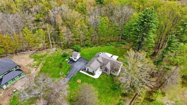 576 Burlingham Road, Bloomingburg, NY 12721
