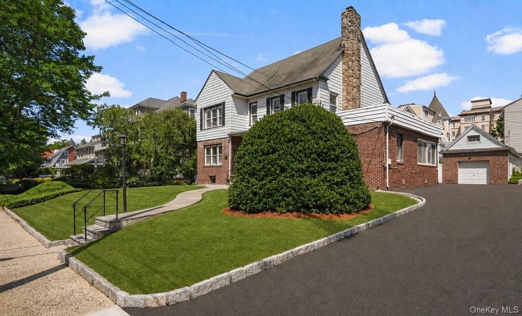 11 Winfield Avenue, Mount Vernon, NY 10552 — photo 3