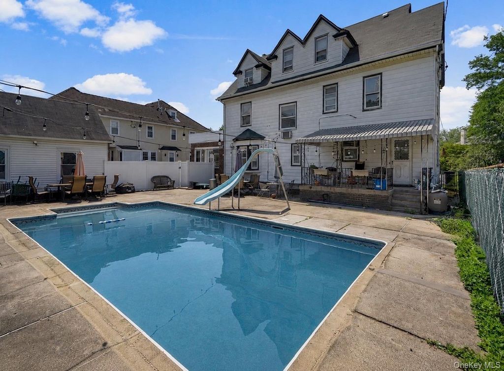 11 Winfield Avenue, Mount Vernon, NY 10552 — photo 4