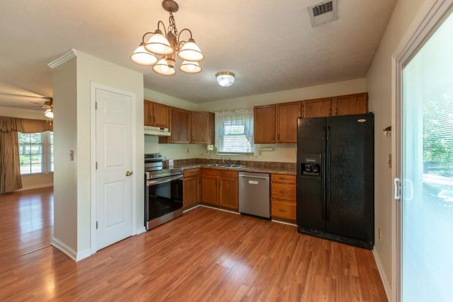 100 Chestnut Lane, Versailles, KY 40383