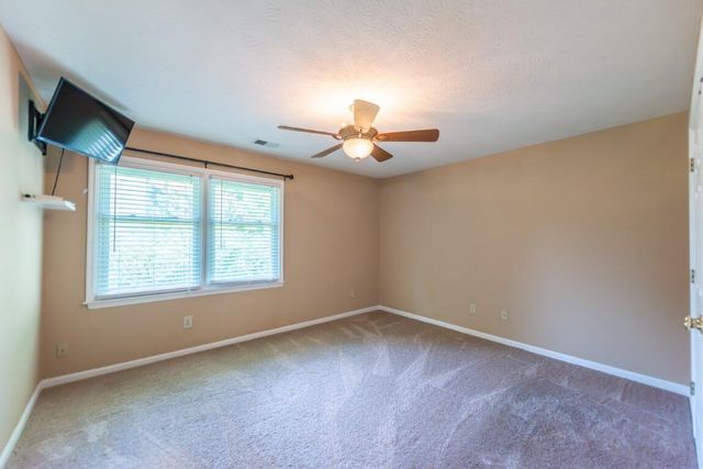 100 Chestnut Lane, Versailles, KY 40383