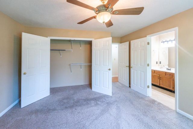100 Chestnut Lane, Versailles, KY 40383