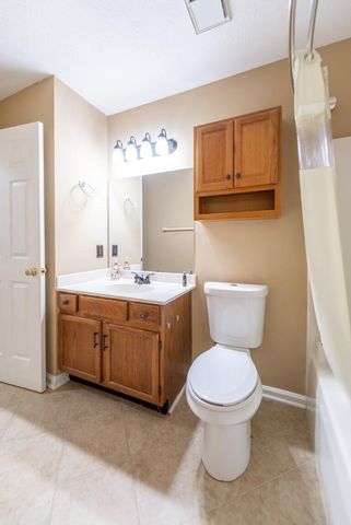 100 Chestnut Lane, Versailles, KY 40383