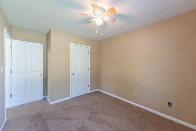100 Chestnut Lane, Versailles, KY 40383